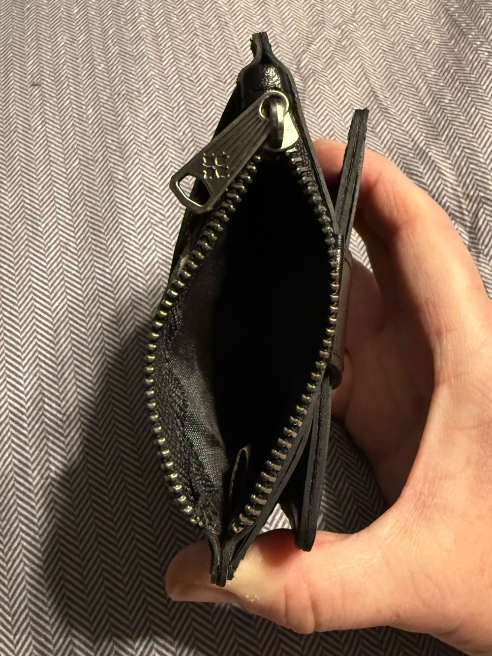 Patricia Nash Black Leather Card Wallet with Embossed Logo - Picture 4 of 4